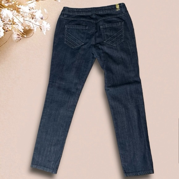 LC Lauren Conrad Size 2 Dark Wash Jeans Straight Leg 5-Pocket Button Zip Closure - Picture 12 of 12